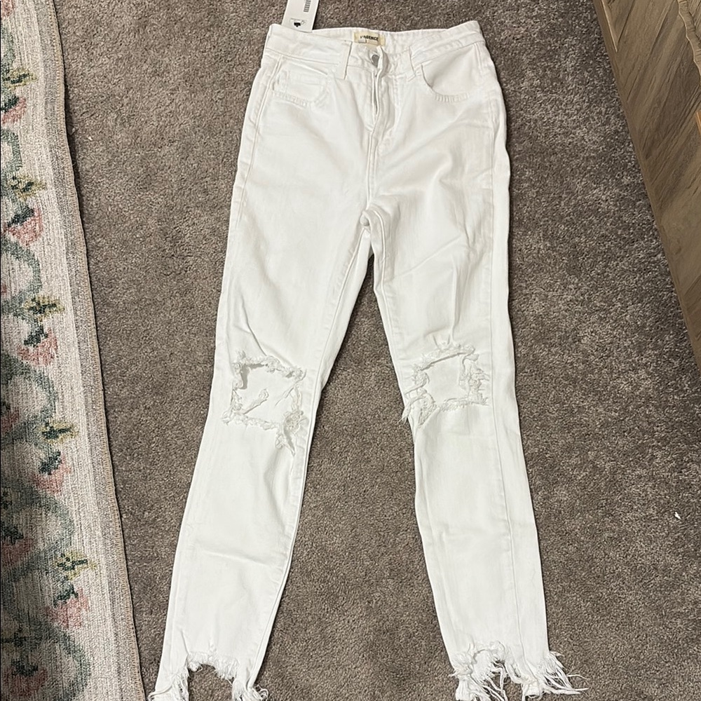 L'AGENCE White Distressed Ankle Jeans